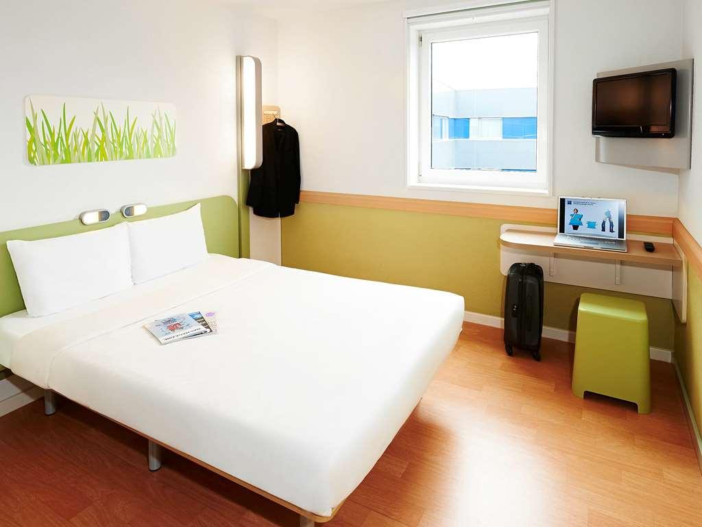 Ibis Budget Orly Chevilly Tram 7 חדר תמונה